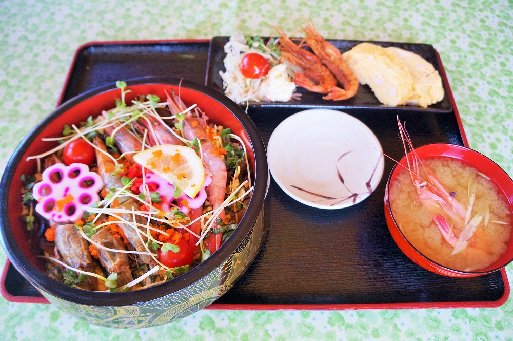 Lunchi in Onsen village