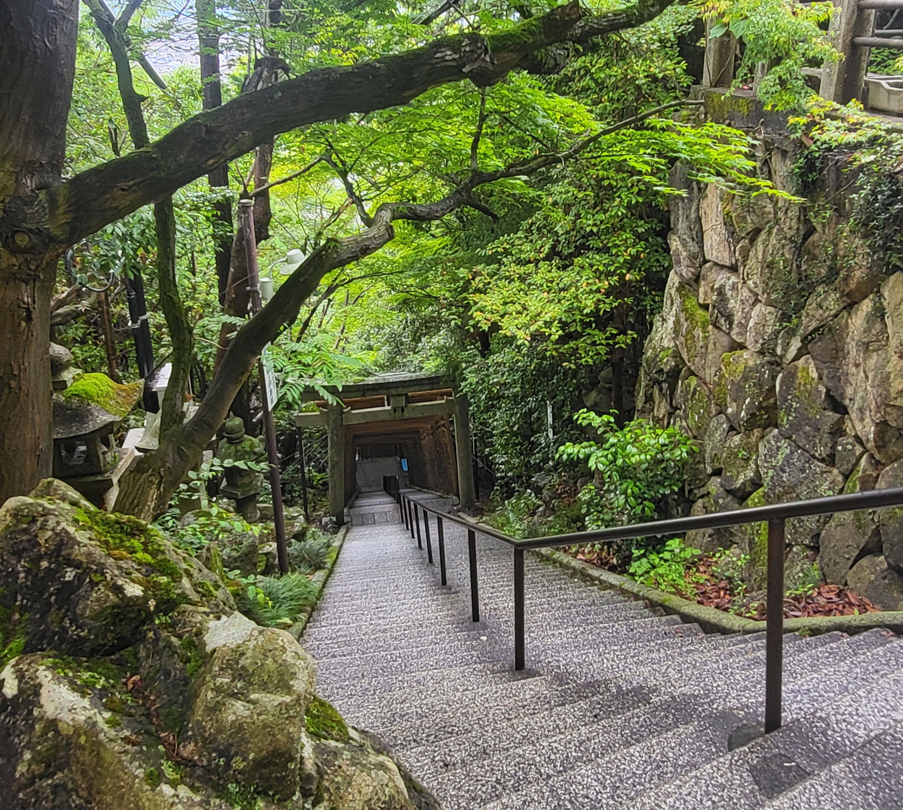 Travel Arrange Japan Making your own amulets (omamori) at Tarobogu